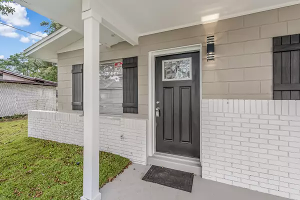 Fort Walton Beach, FL 32548,12 NW Memorial Parkway