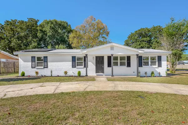 Shalimar, FL 32579,15 Oak Lane