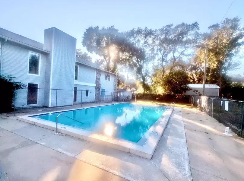 201 E College Boulevard  #48, Niceville, FL 32578