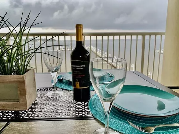 Fort Walton Beach, FL 32548,1328 Miracle Strip Parkway  #402