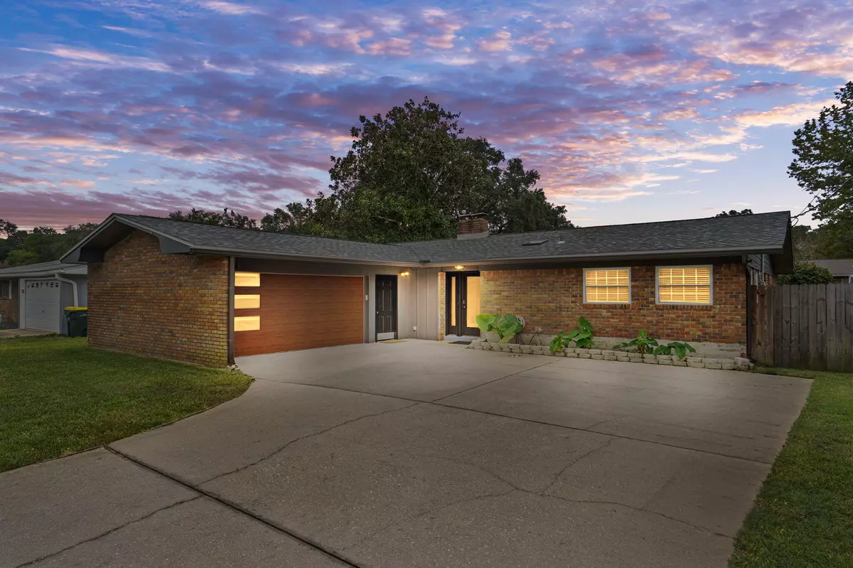 Fort Walton Beach, FL 32548,236 Pleasant Street