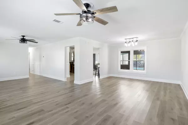 Mary Esther, FL 32569,220 Michael Avenue