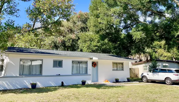 415 Avon Lane, Mary Esther, FL 32569