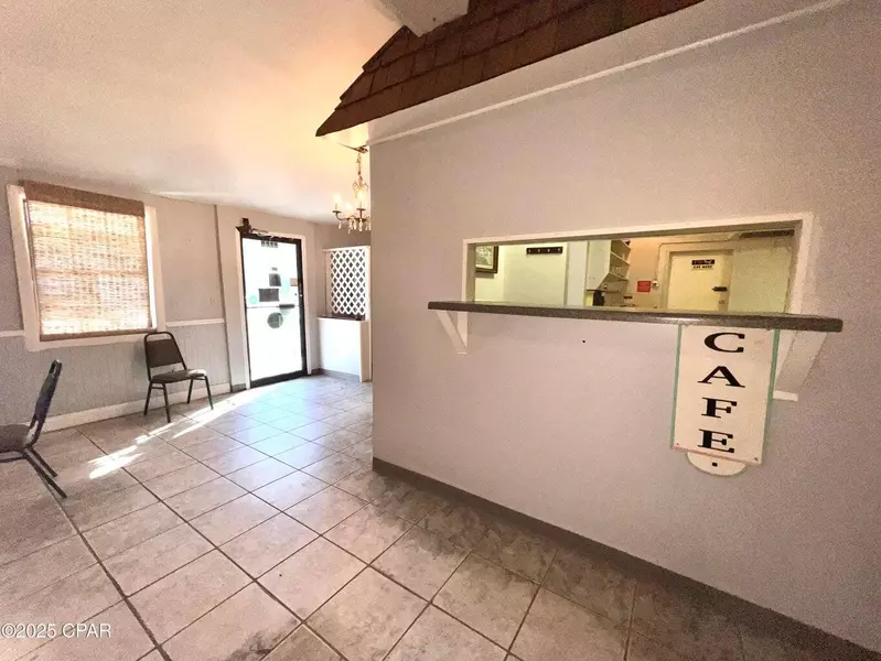 7700 US Highway 90, Defuniak Springs, FL 32433