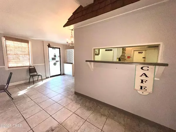 7700 US Highway 90, Defuniak Springs, FL 32433