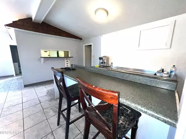 Defuniak Springs, FL 32433,7700 US Highway 90