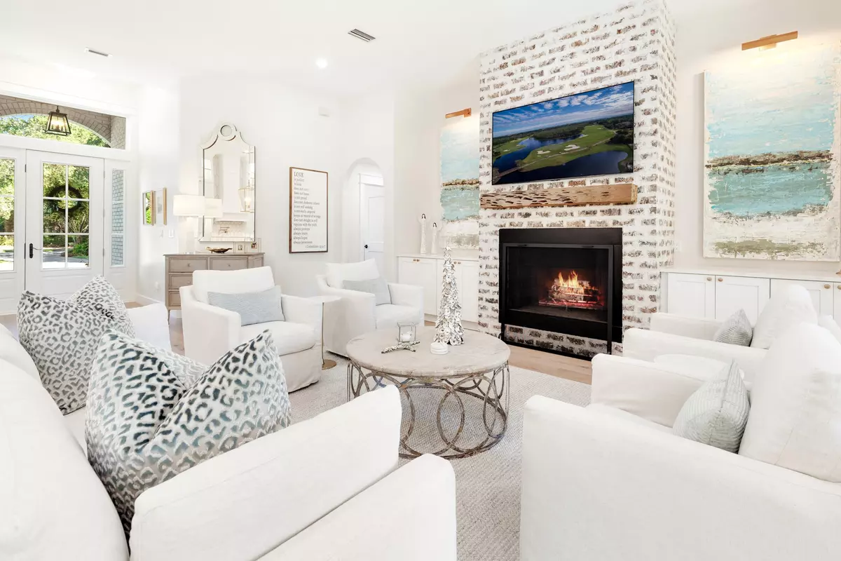 Destin, FL 32541,228 Mattie's Way