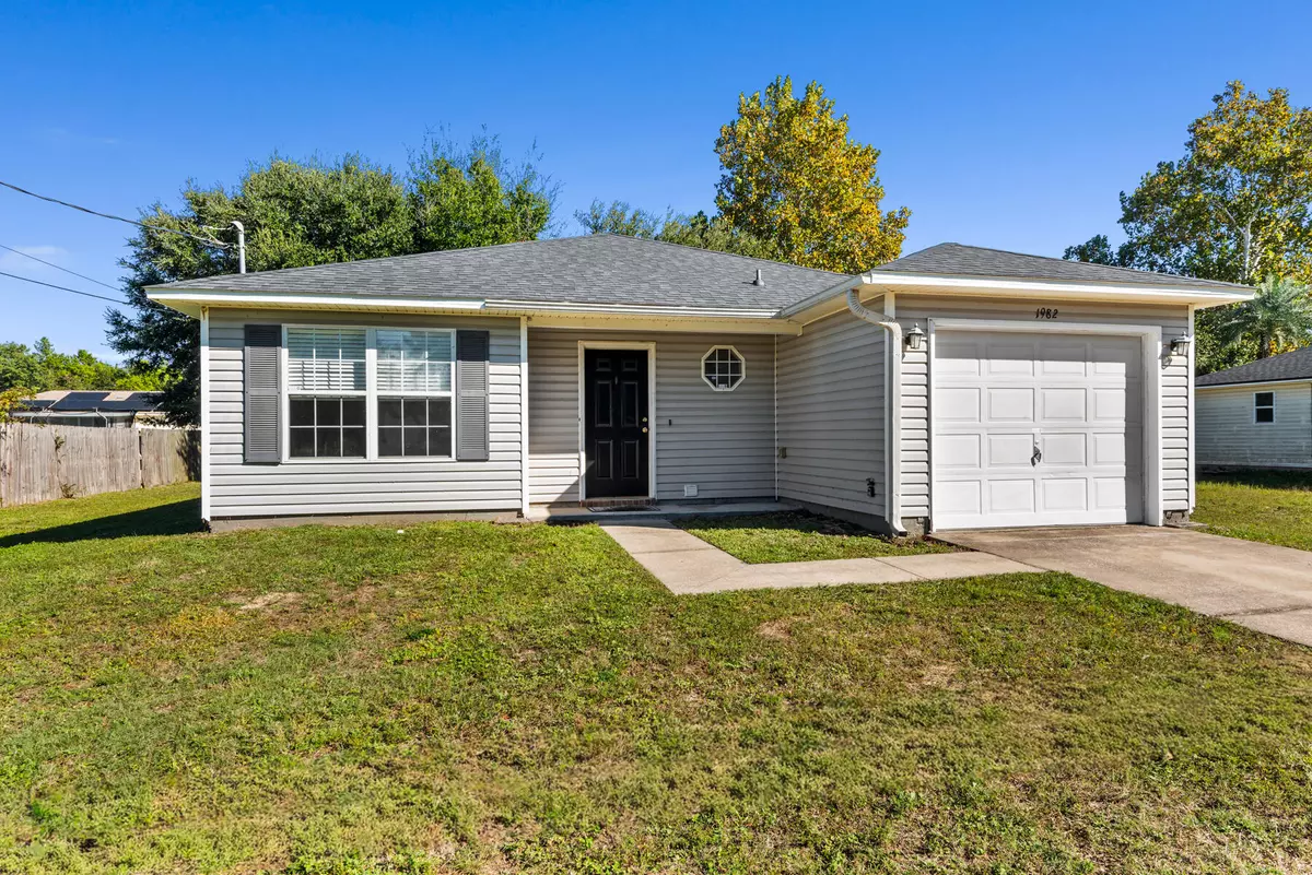 Gulf Breeze, FL 32563,1982 Pentagon Street