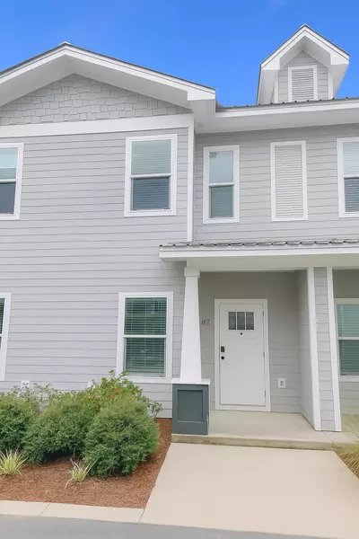 147 N Sand Palm Road, Freeport, FL 32439