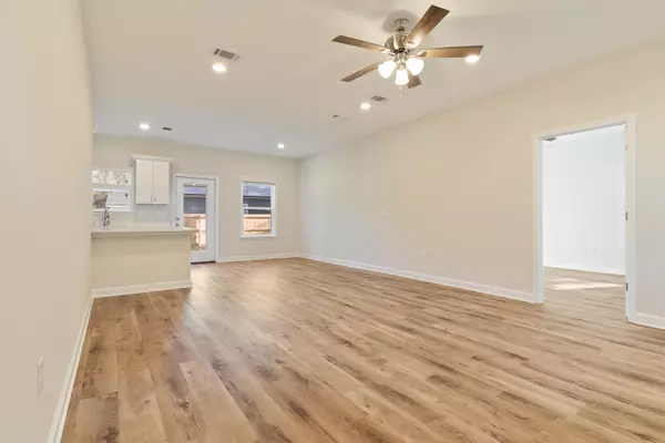 Crestview, FL 32539,6194 Winstead Cove