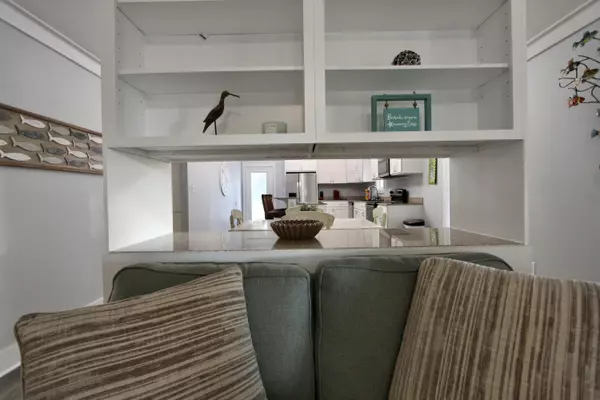 Santa Rosa Beach, FL 32459,8 Sally Lane