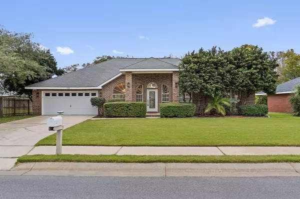 5284 Woodlake Trace, Gulf Breeze, FL 32563