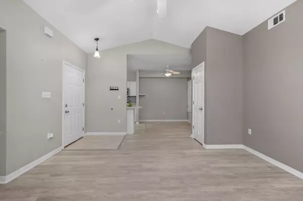 Niceville, FL 32578,1501 Partin Drive North  #209