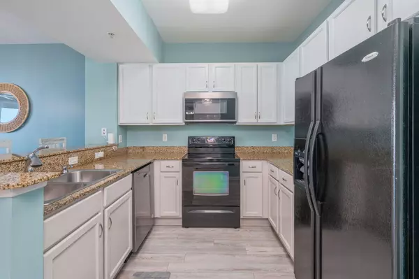 Destin, FL 32541,4203 Indian Bayou Trail #1707