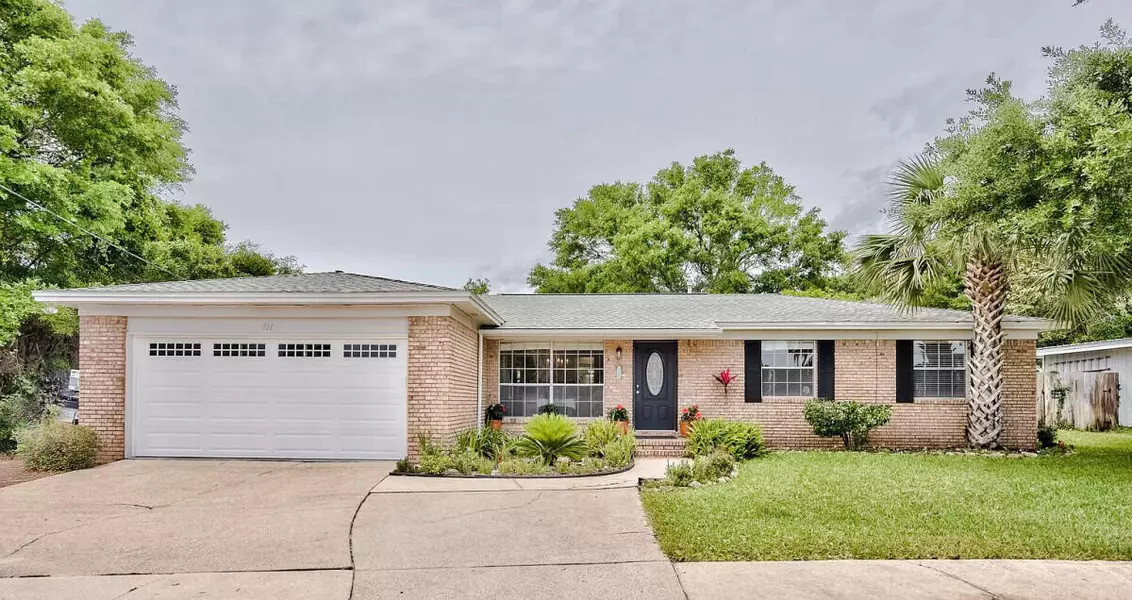 711 Legion Drive, Destin, FL 32541