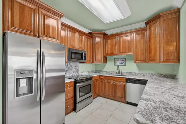 Destin, FL 32541,30 Moreno Point Road #702A