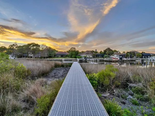 Destin, FL 32541,330 Kelly Plantation Drive