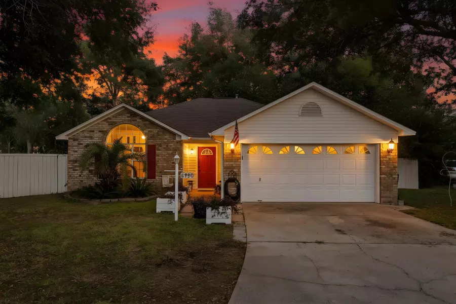 5999 Savannah Drive, Milton, FL 32570