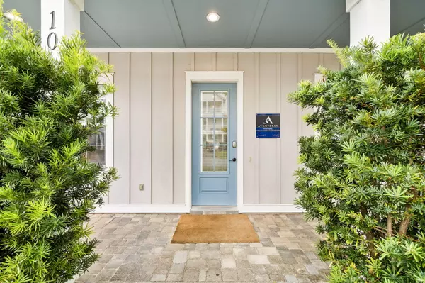 Miramar Beach, FL 32550,10 Lake Street