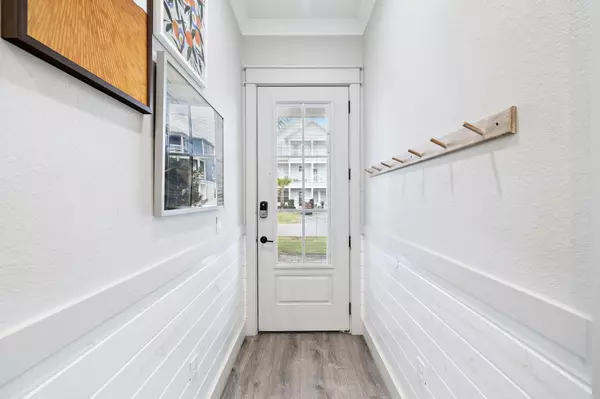 Miramar Beach, FL 32550,10 Lake Street