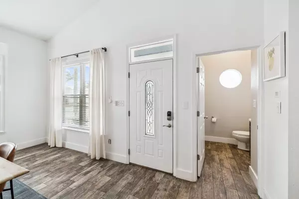 Destin, FL 32541,4585 Luke Avenue