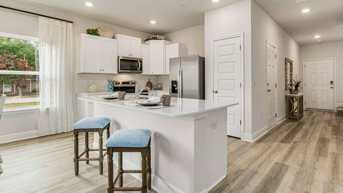 Navarre, FL 32566,8475 Midtown Court