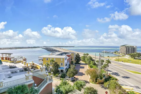 Destin, FL 32541,10 Harbor Boulevard #W329