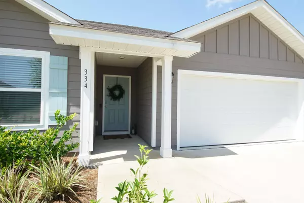 Freeport, FL 32439,334 This Way