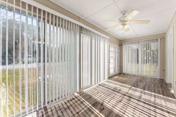 Freeport, FL 32439,1182 State Hwy 20