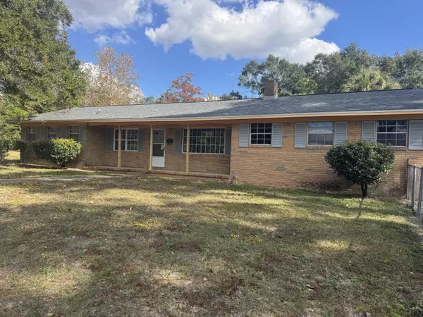 697 Green Street, Crestview, FL 32539