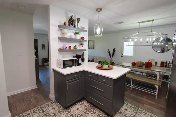 Fort Walton Beach, FL 32548,41 NW Moriarty Street