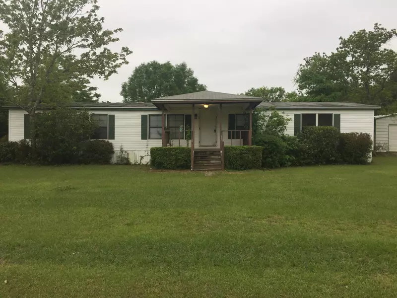 8117 Delta Drive, Milton, FL 32583