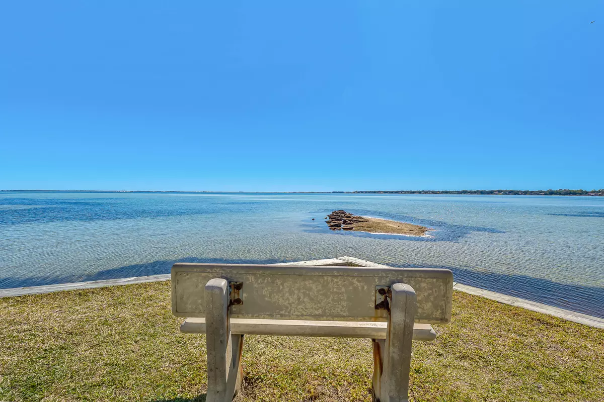 Shalimar, FL 32579,101 Old Ferry Road  #20B