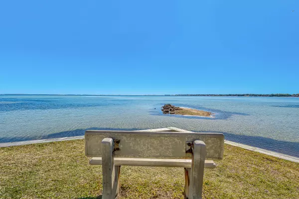 101 Old Ferry Road #20B, Shalimar, FL 32579