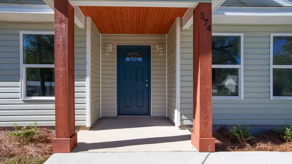 Defuniak Springs, FL 32435,374 S 20th Street