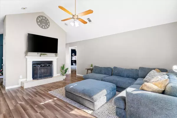 Mary Esther, FL 32569,206 Seville Circle