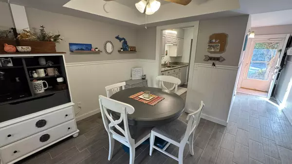 Mary Esther, FL 32569,209 W Miracle Strip Parkway #APT F104