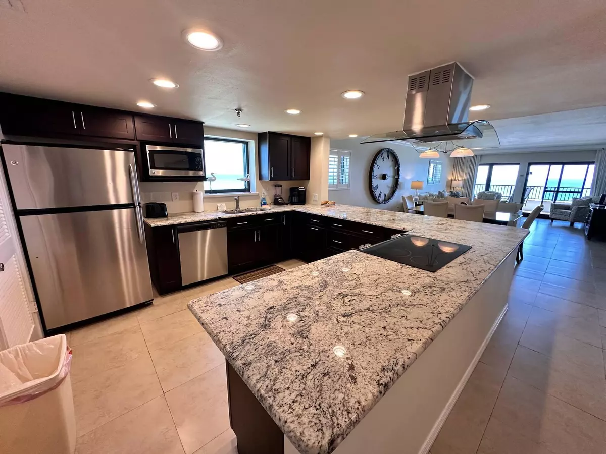 Destin, FL 32541,1010 Hwy 98 E #601