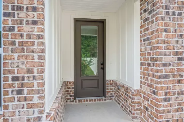 Crestview, FL 32539,317 Shoal River Drive Drive