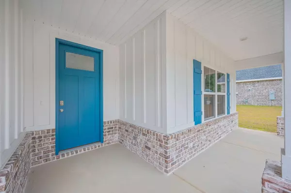 Crestview, FL 32539,329 Shoal River Drive Drive