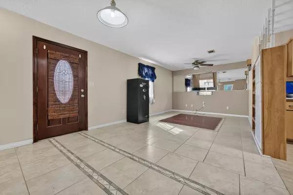 Milton, FL 32583,5688 Ridge Avenue