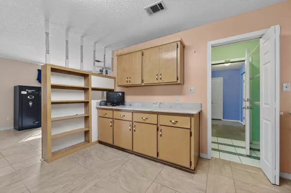 Milton, FL 32583,5688 Ridge Avenue