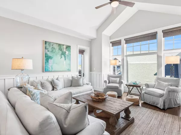 Watersound, FL 32461,99 Compass Point Way #401