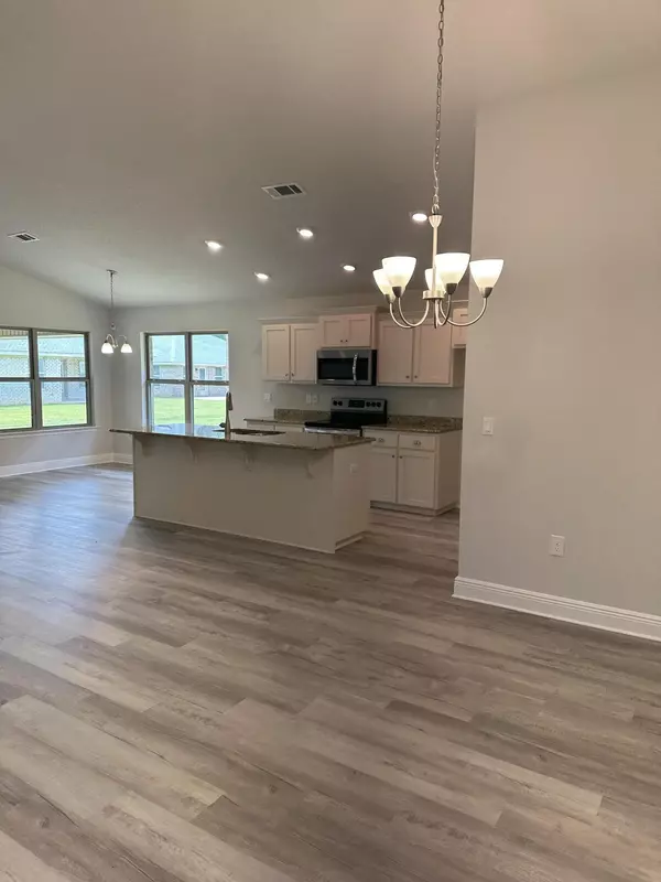 Milton, FL 32583,5219 Hidden Pines Circle