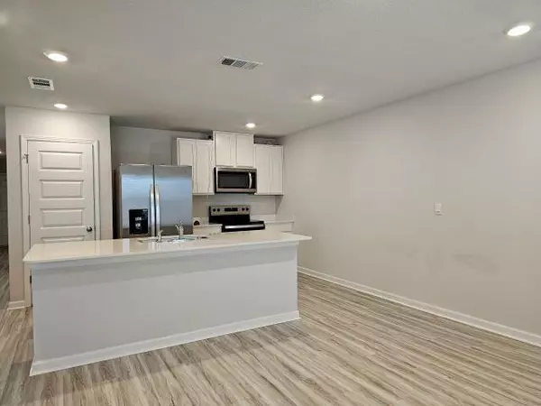 Crestview, FL 32539,327 Flounder Street