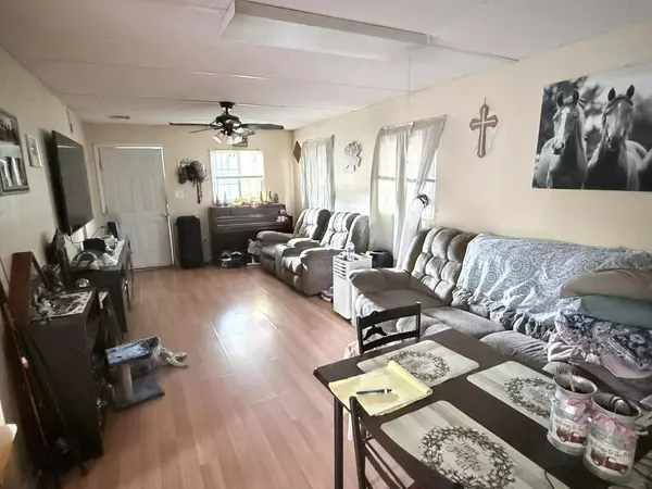 Florala, AL 36442,21117 CATAWBA AVENUE Avenue