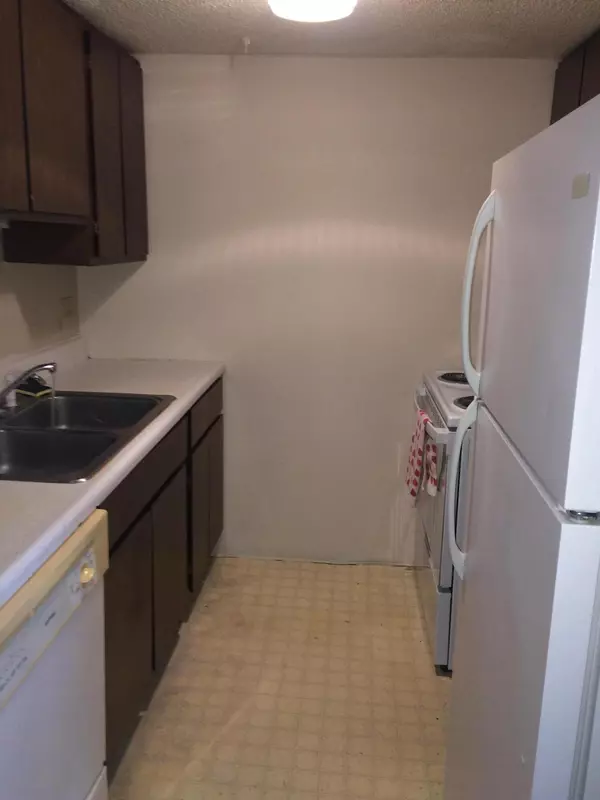 Niceville, FL 32578,201 E College Blvd  #4