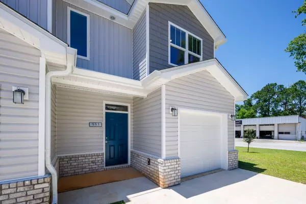 Mary Esther, FL 32569,997 Skylark Road