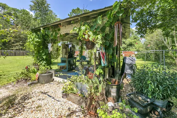 Freeport, FL 32439,90 Jones Drive