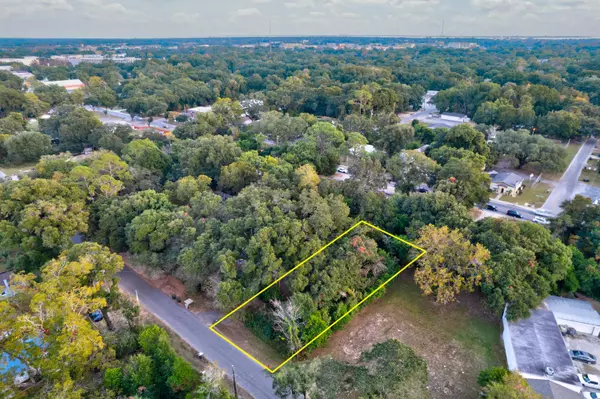 Pensacola, FL 32505,425 Bayliss Court